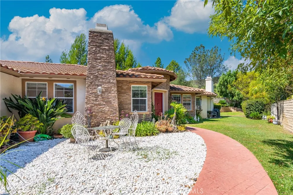 3556 Whitman Court Thousand Oaks, CA 91360