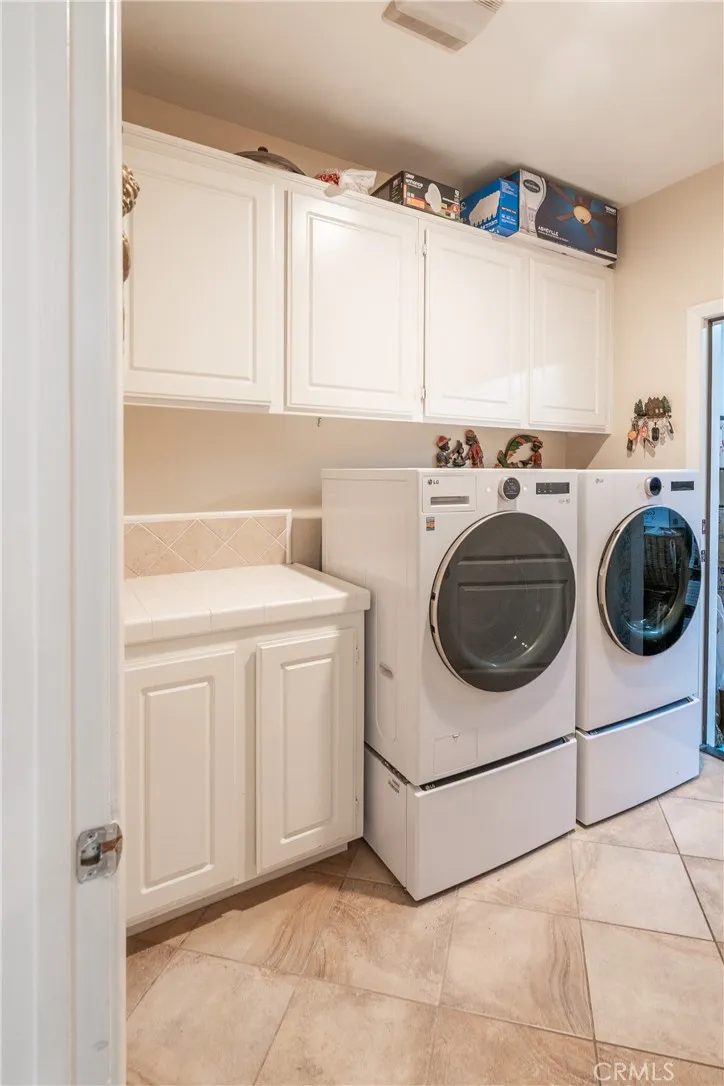 3556 Whitman Court Thousand Oaks, CA 91360