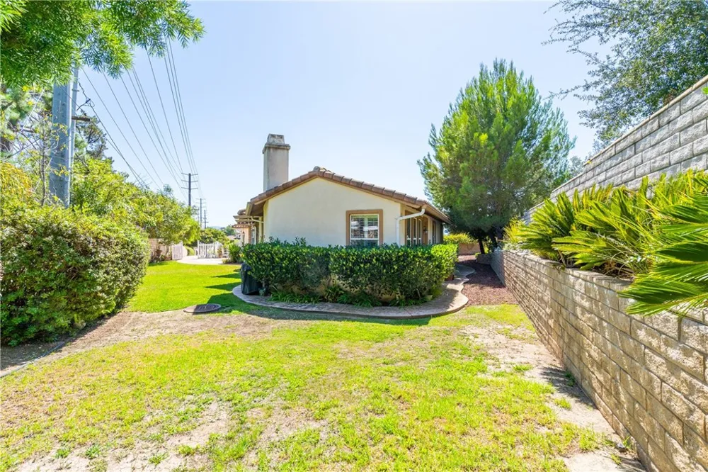 3556 Whitman Court Thousand Oaks, CA 91360