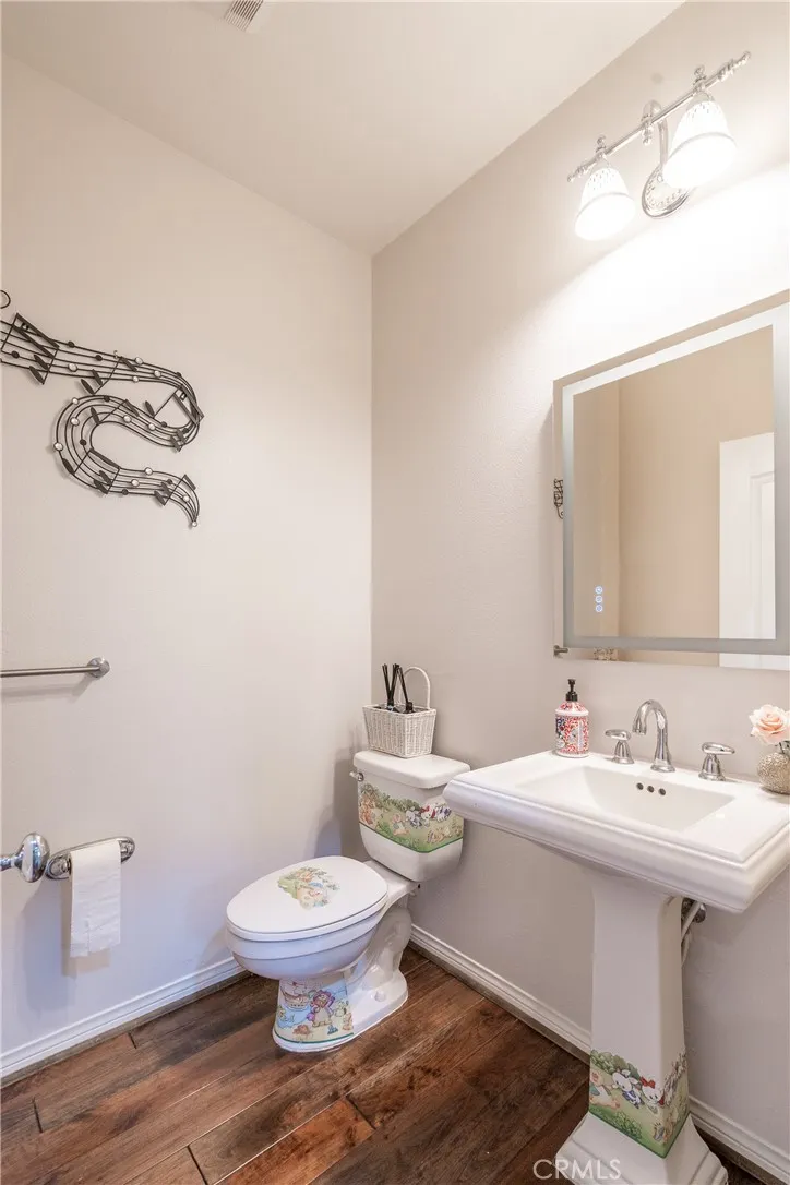 3556 Whitman Court Thousand Oaks, CA 91360