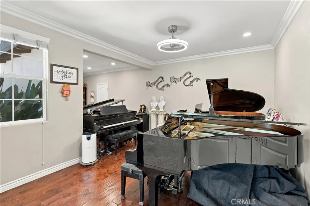 3556 Whitman Court Thousand Oaks, CA 91360