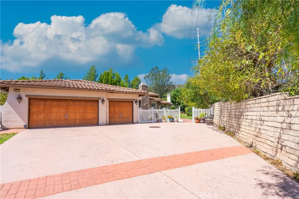 3556 Whitman Court Thousand Oaks, CA 91360