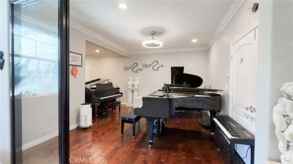 3556 Whitman Court Thousand Oaks, CA 91360
