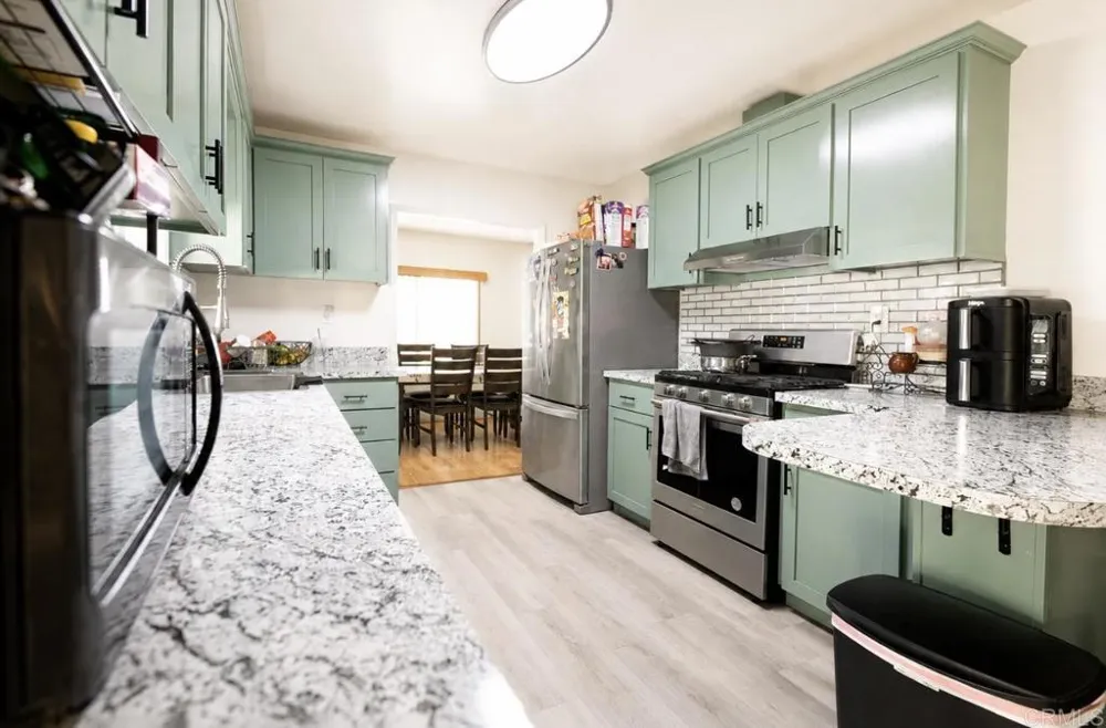 2003 Bayview Heights Drive #SPC 29 San Diego, CA 92105