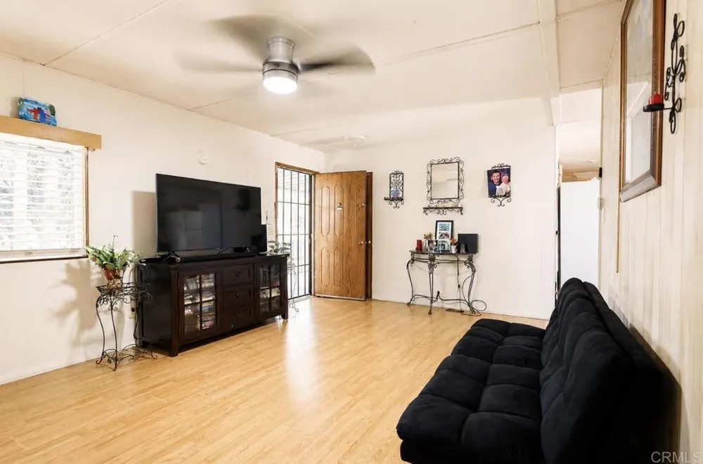 2003 Bayview Heights Drive #SPC 29 San Diego, CA 92105