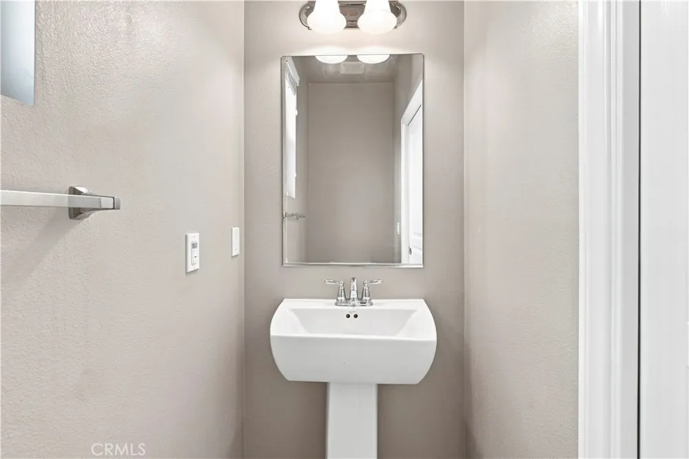 3147 E Discovery St Ontario, CA 91762