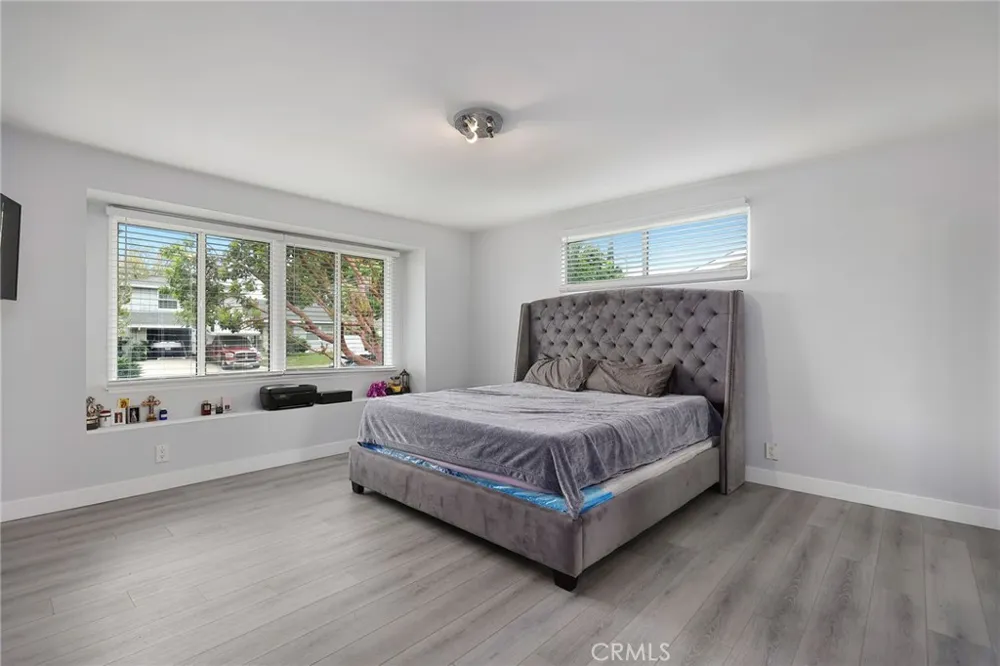 20745 Ingomar Street Winnetka, CA 91306