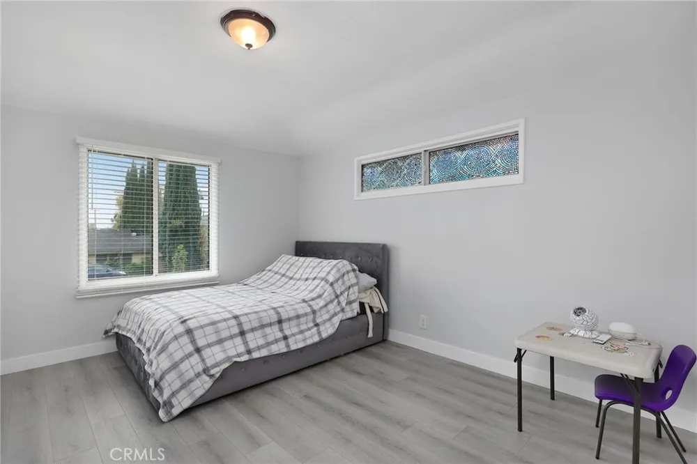 20745 Ingomar Street Winnetka, CA 91306