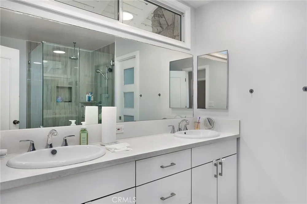 20745 Ingomar Street Winnetka, CA 91306