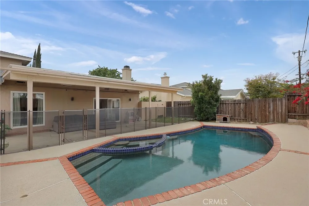 20745 Ingomar Street Winnetka, CA 91306