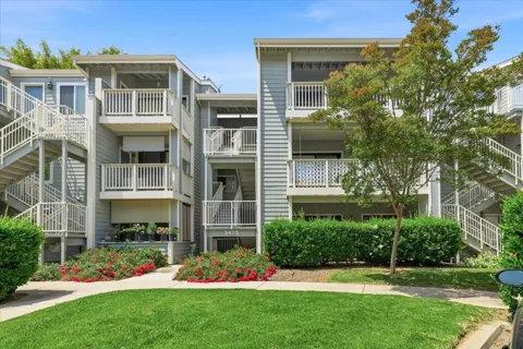 3475 Deerwood Terrace #304