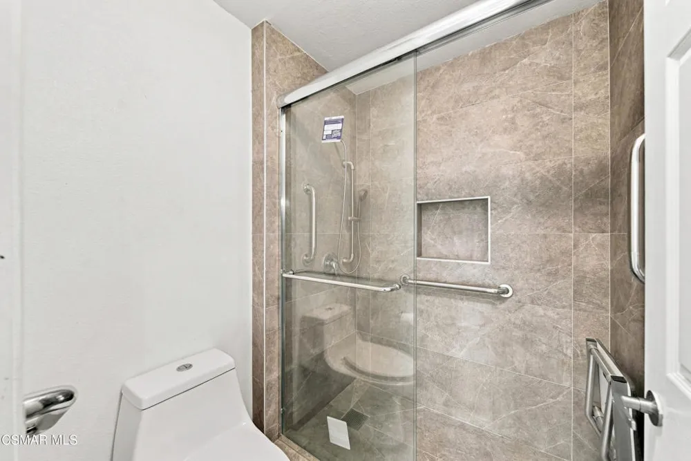 5535 Canoga Avenue #109 Woodland Hills, CA 91367