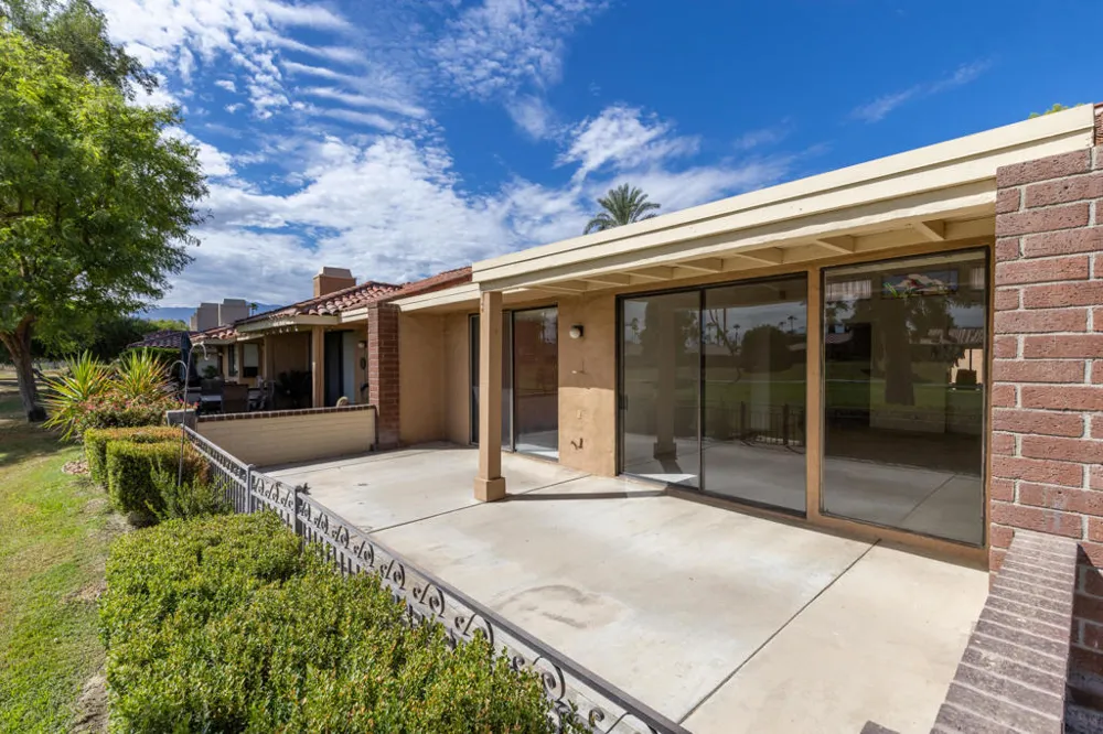 250 Serena Drive Palm Desert, CA 92260