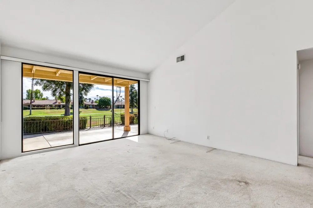 250 Serena Drive Palm Desert, CA 92260