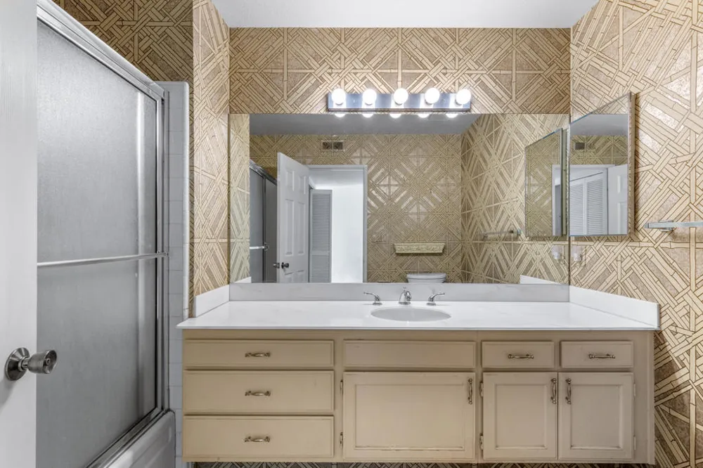 250 Serena Drive Palm Desert, CA 92260