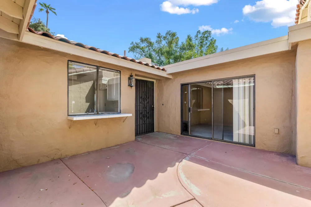 250 Serena Drive Palm Desert, CA 92260