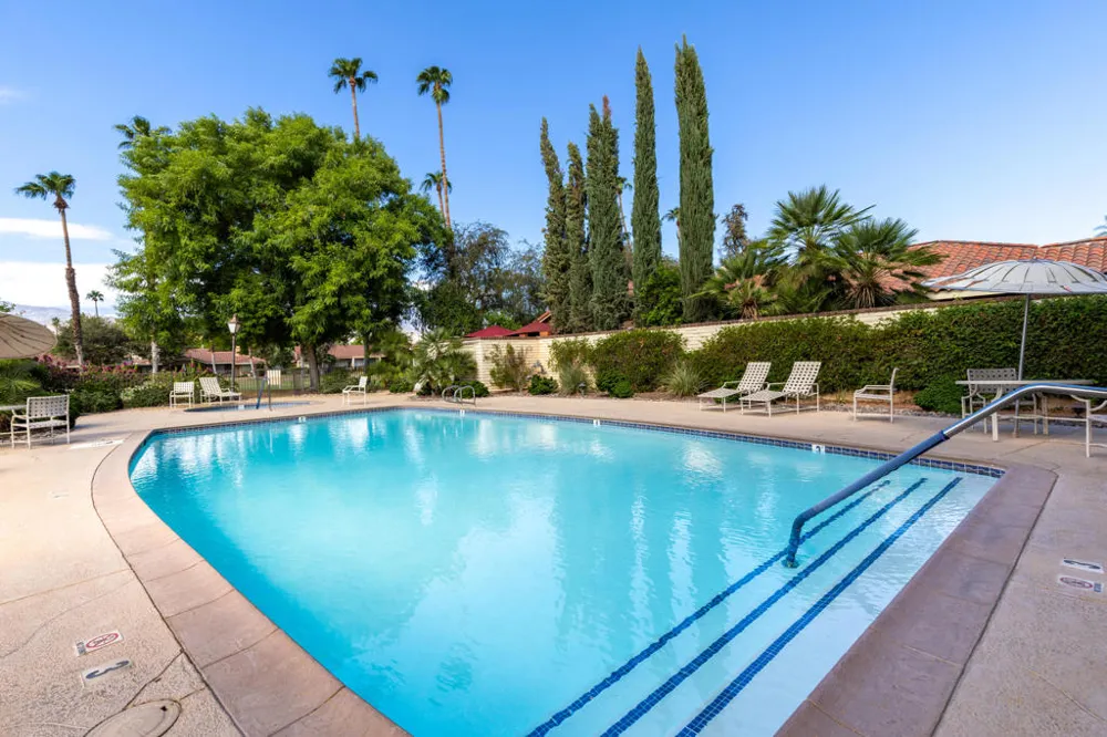250 Serena Drive Palm Desert, CA 92260
