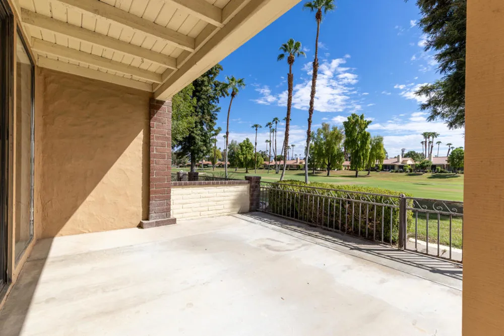 250 Serena Drive Palm Desert, CA 92260