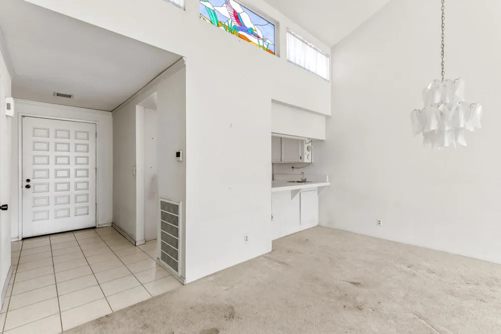 250 Serena Drive Palm Desert, CA 92260