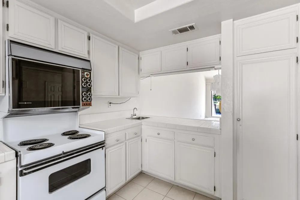 250 Serena Drive Palm Desert, CA 92260