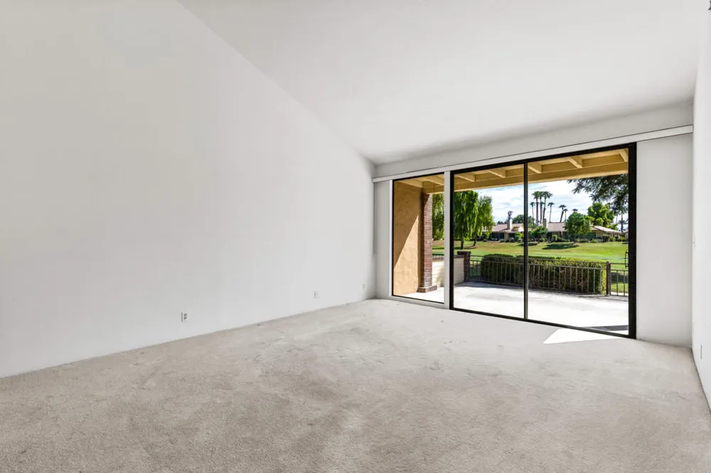 250 Serena Drive Palm Desert, CA 92260