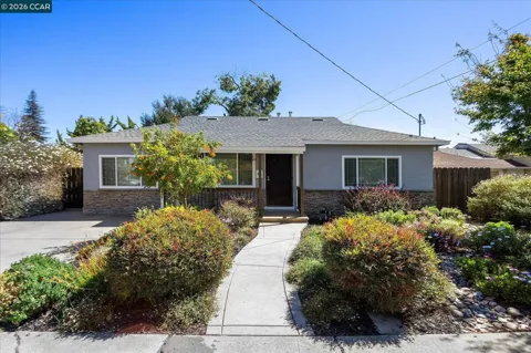 19656 San Miguel Ave