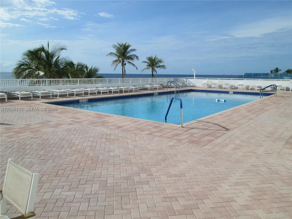1370 S Ocean Blvd #1207 Pompano Beach, FL 33062