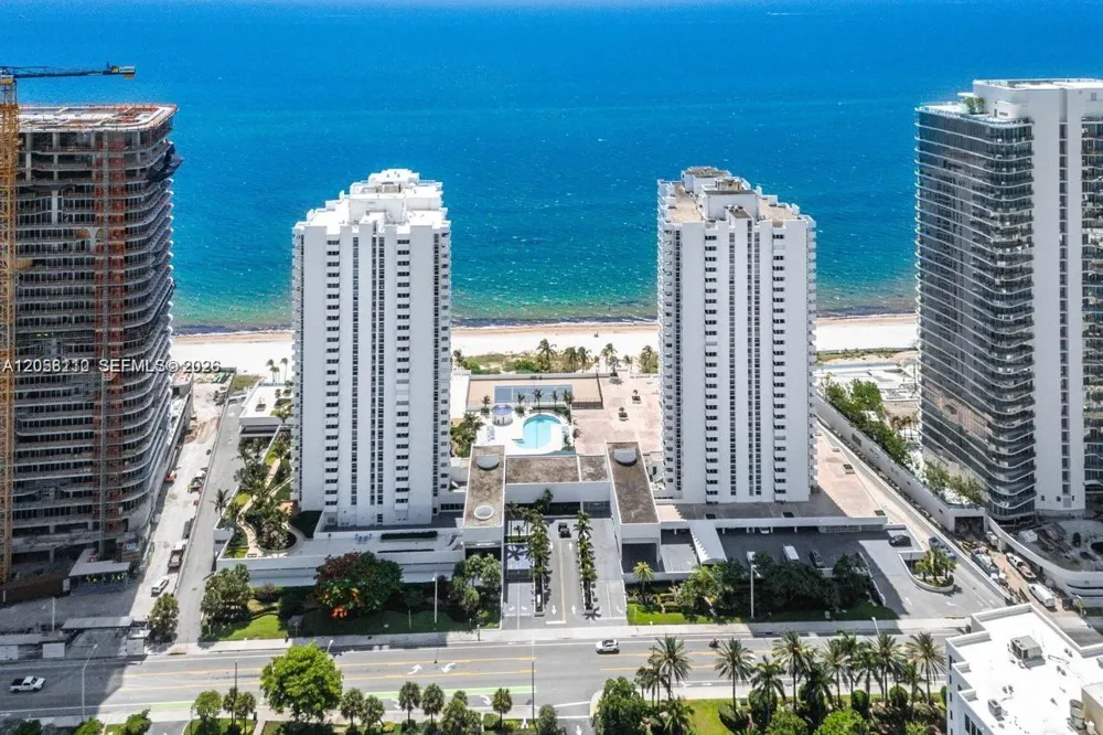1370 S Ocean Blvd #1207 Pompano Beach, FL 33062