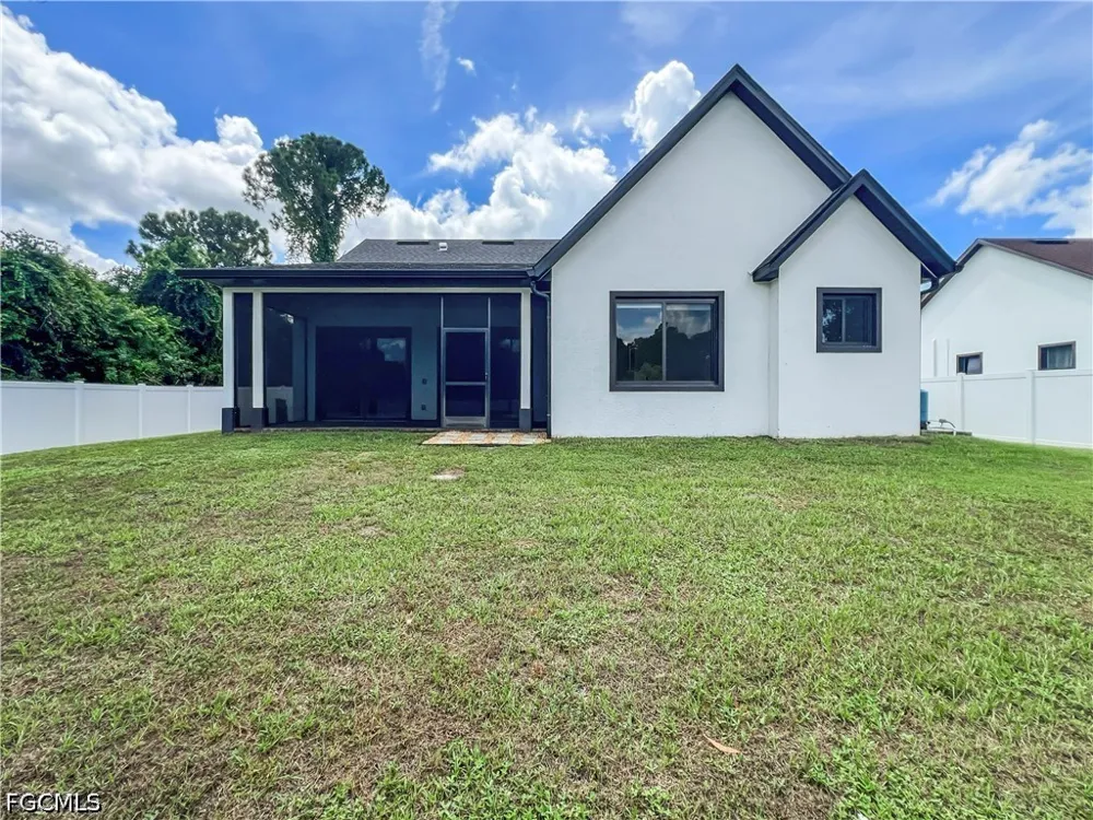 3rd Street SW Lehigh Acres, FL 33976