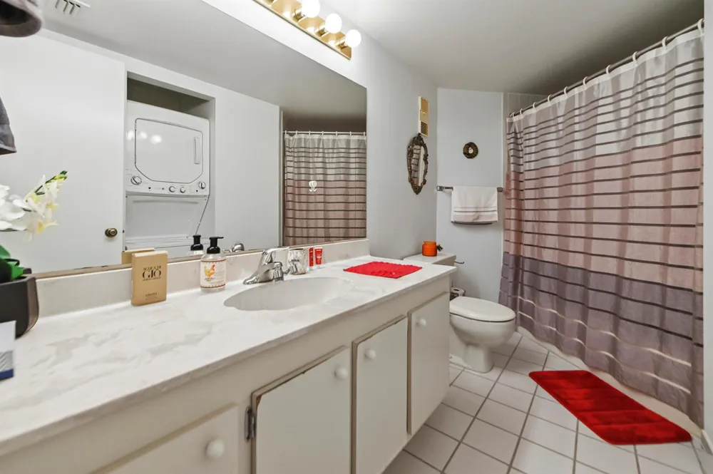3385 Lucerne Park Drive 