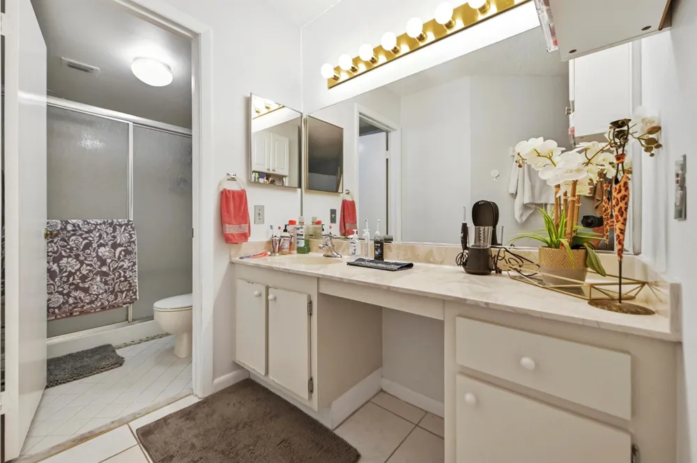 3385 Lucerne Park Drive 