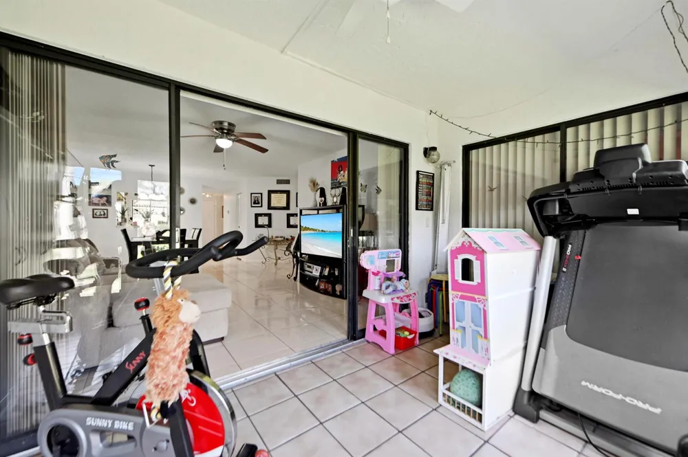 3385 Lucerne Park Drive 