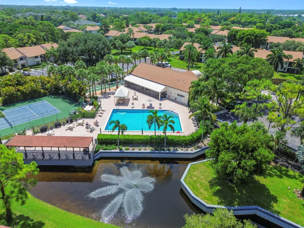 3385 Lucerne Park Drive 