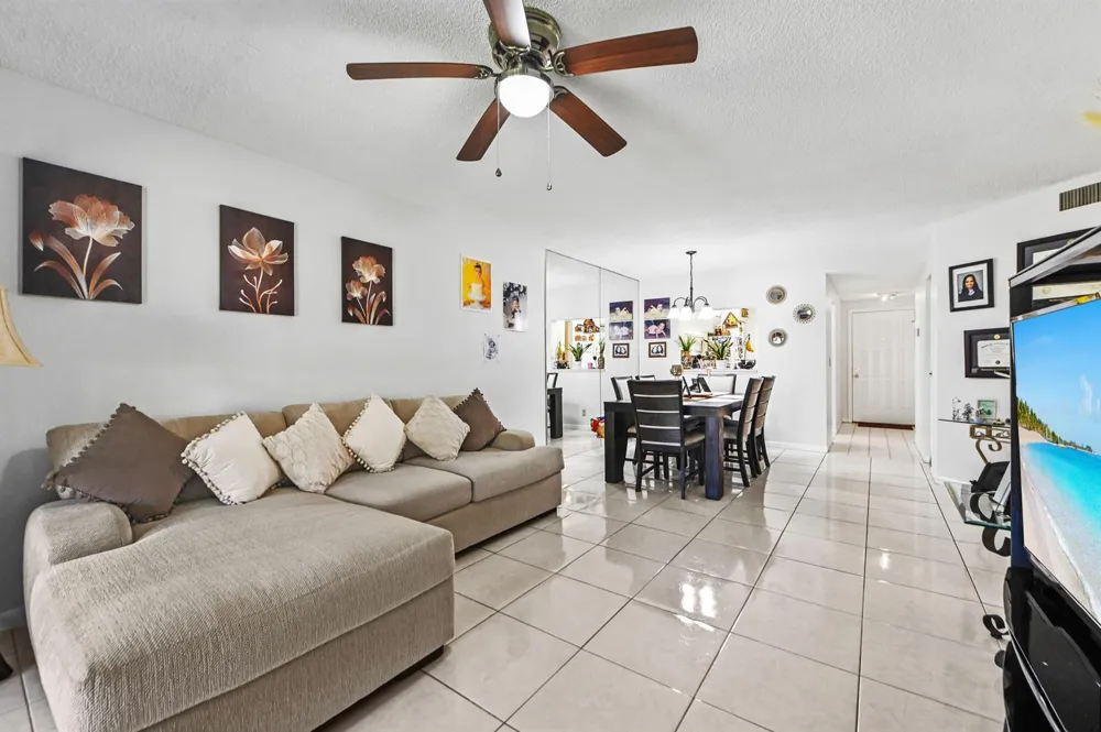 3385 Lucerne Park Drive 