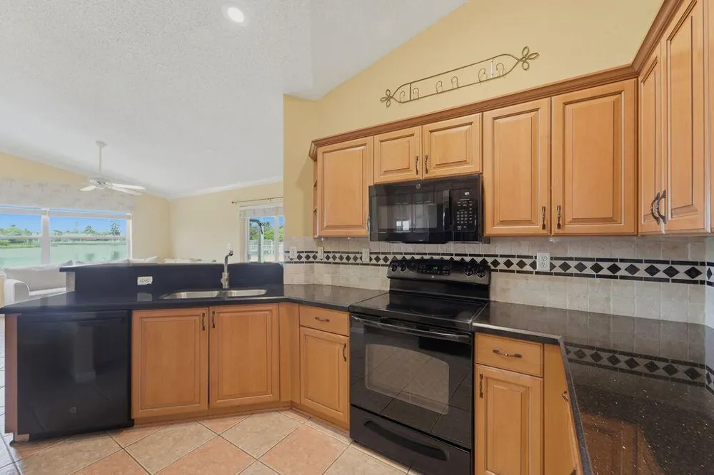 10884 Paso Fino Drive Wellington, FL 33449
