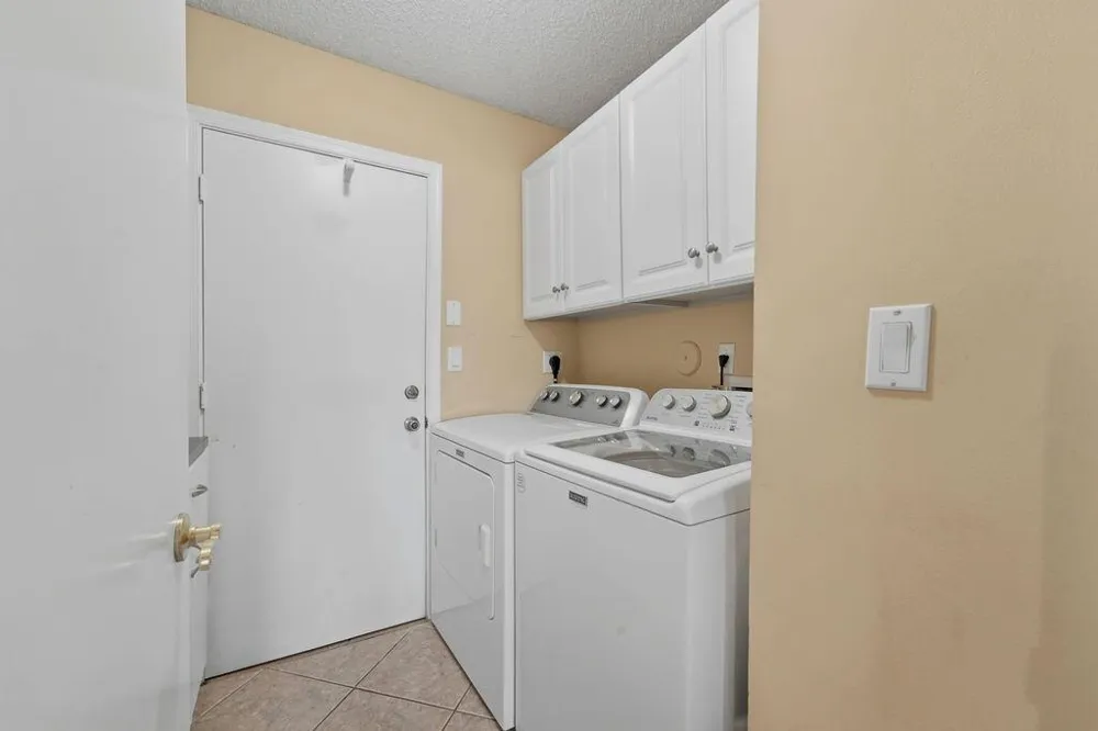 10884 Paso Fino Drive Wellington, FL 33449