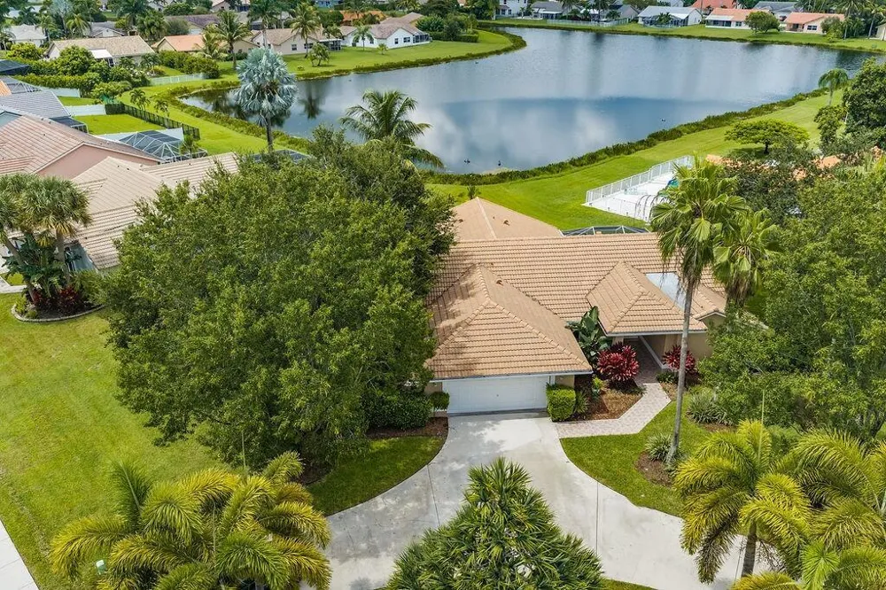 10884 Paso Fino Drive Wellington, FL 33449
