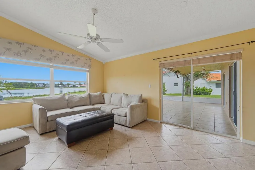 10884 Paso Fino Drive Wellington, FL 33449