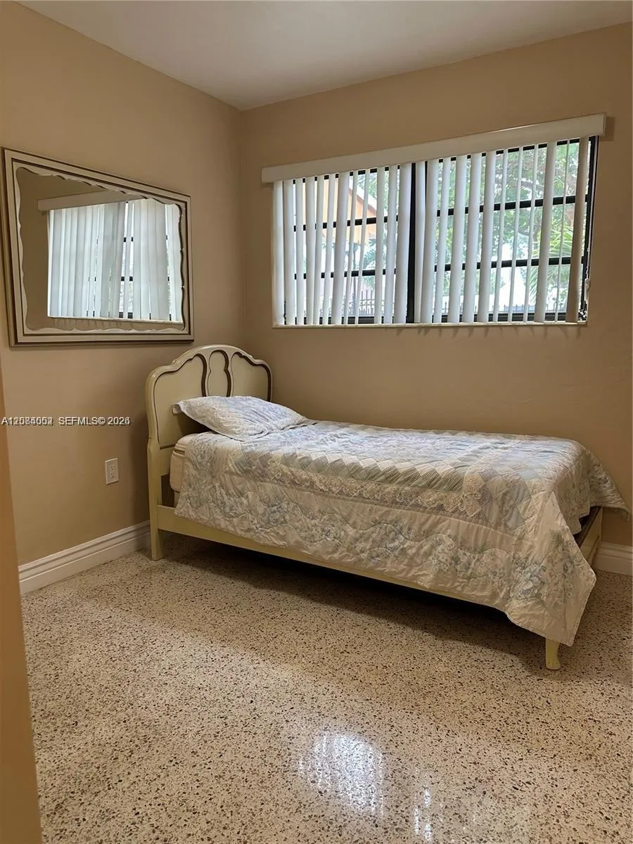 10500 NW 28th Ct #10500 Miami, FL 33147