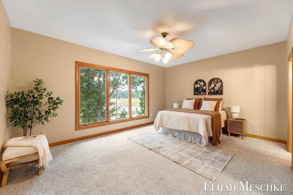 7099 Oak Shore Drive Twin Lake, MI 49457