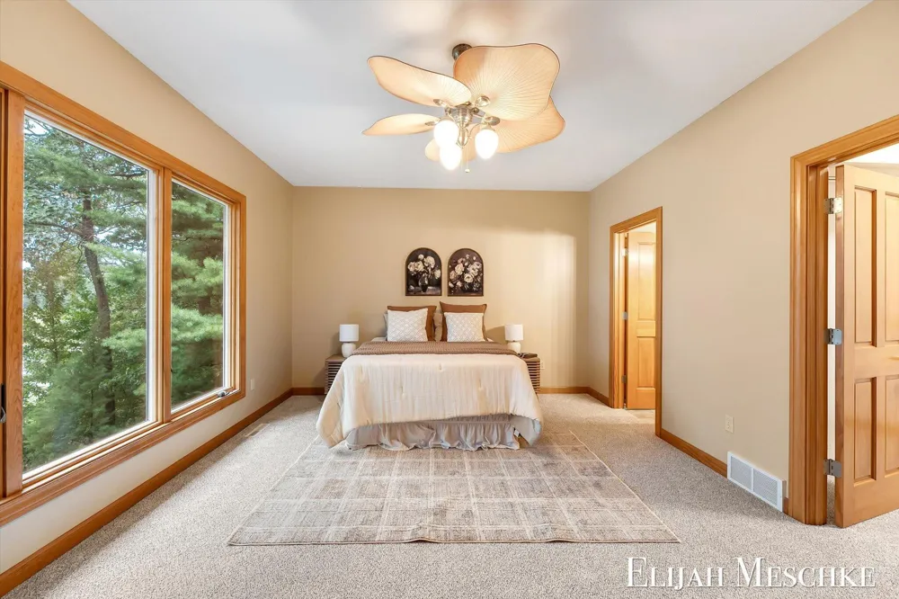 7099 Oak Shore Drive Twin Lake, MI 49457