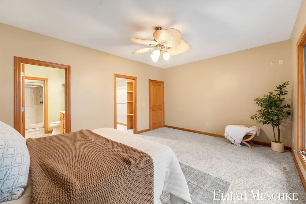 7099 Oak Shore Drive Twin Lake, MI 49457