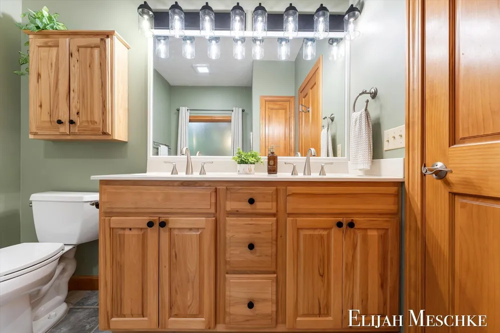 7099 Oak Shore Drive Twin Lake, MI 49457