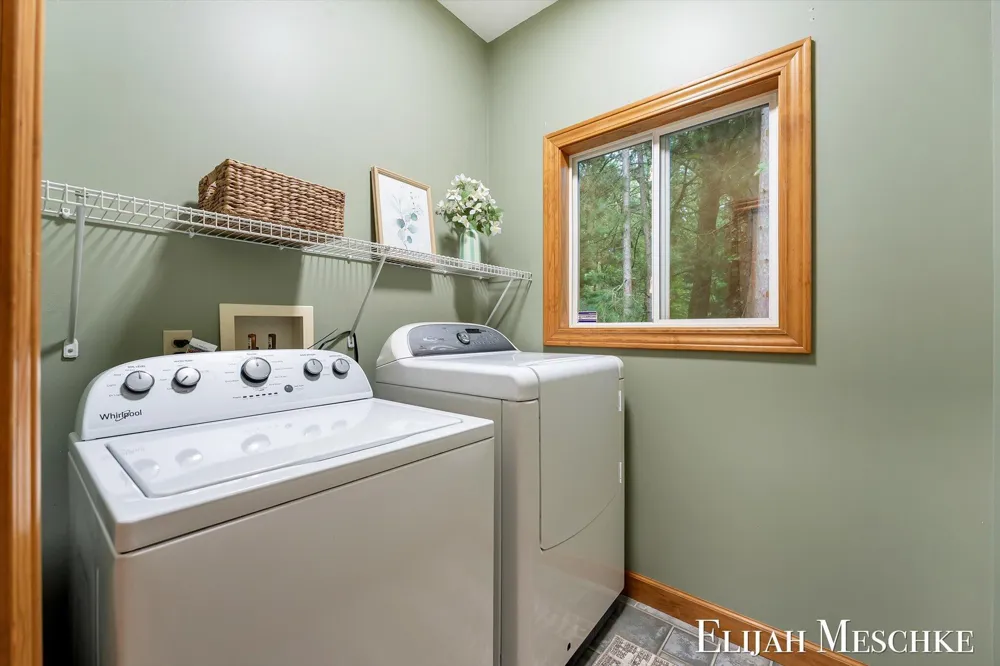 7099 Oak Shore Drive Twin Lake, MI 49457
