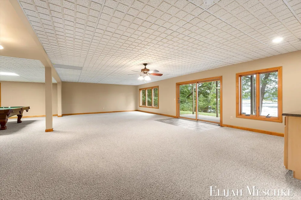 7099 Oak Shore Drive Twin Lake, MI 49457