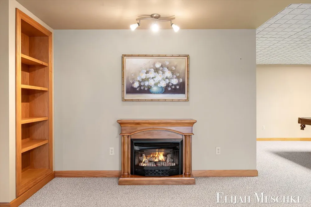 7099 Oak Shore Drive Twin Lake, MI 49457
