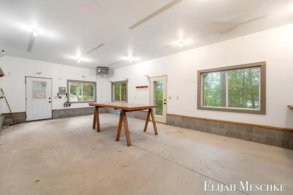 7099 Oak Shore Drive Twin Lake, MI 49457