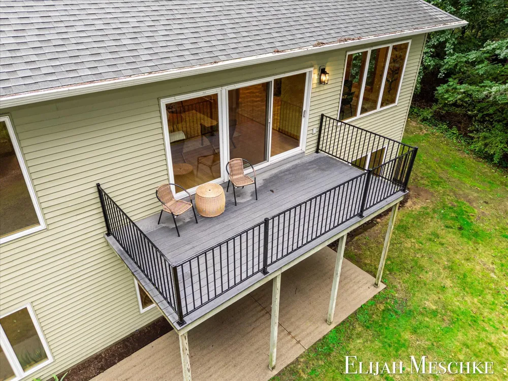 7099 Oak Shore Drive Twin Lake, MI 49457