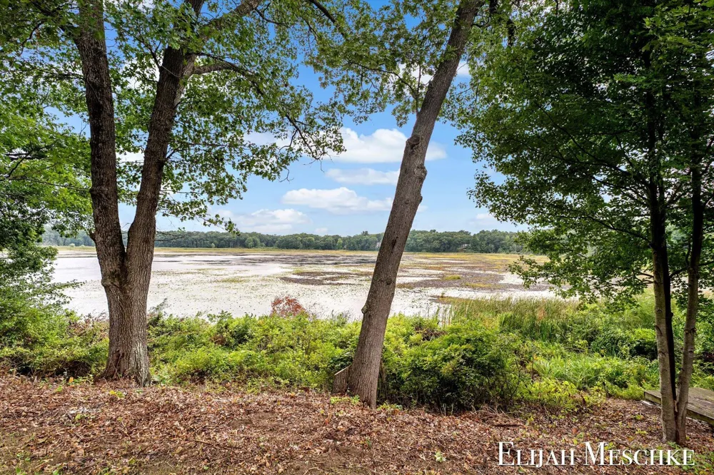 7099 Oak Shore Drive Twin Lake, MI 49457