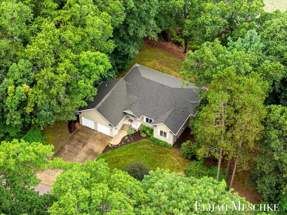 7099 Oak Shore Drive Twin Lake, MI 49457